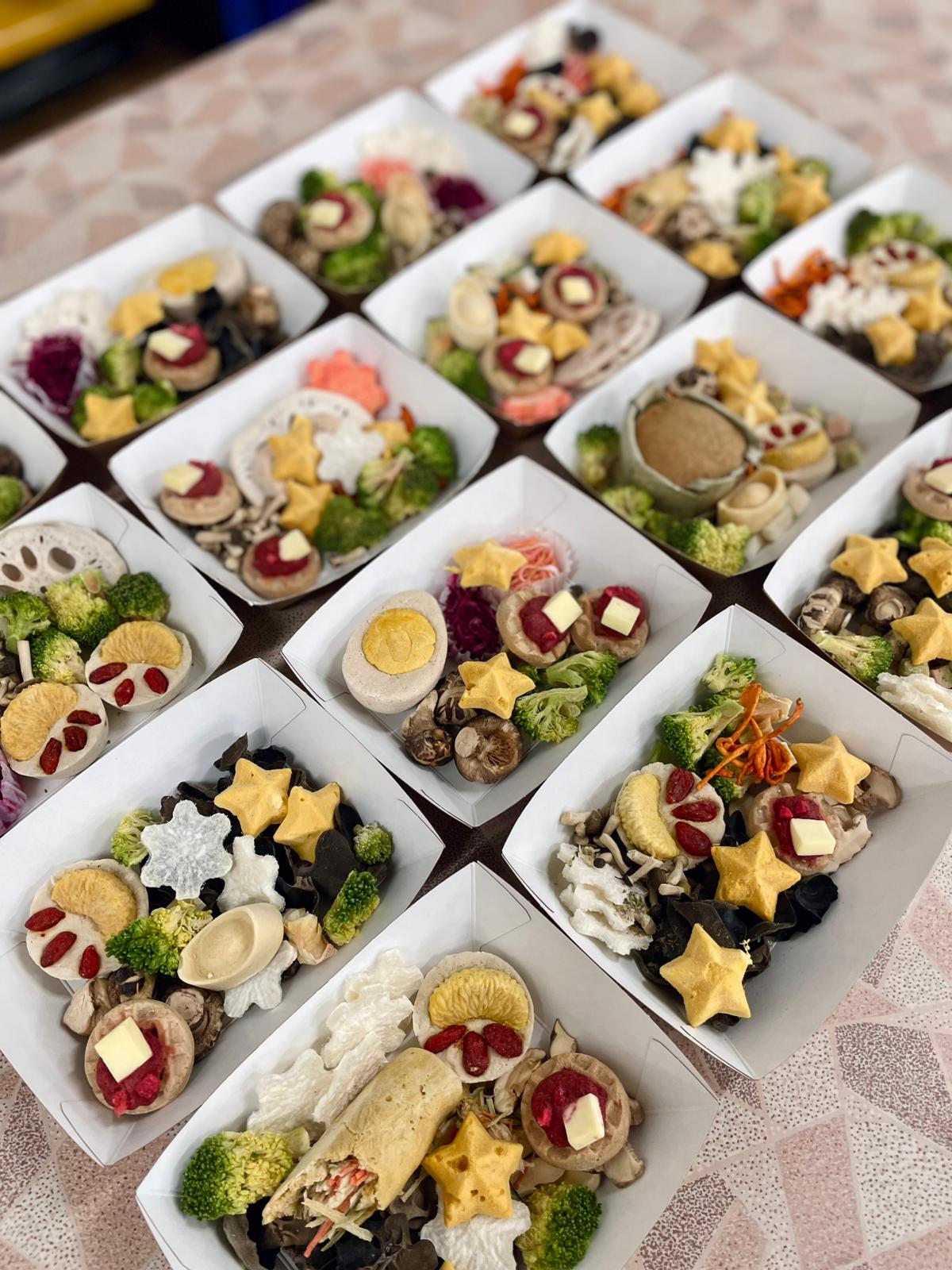 Clearance Sets  - 1 tray